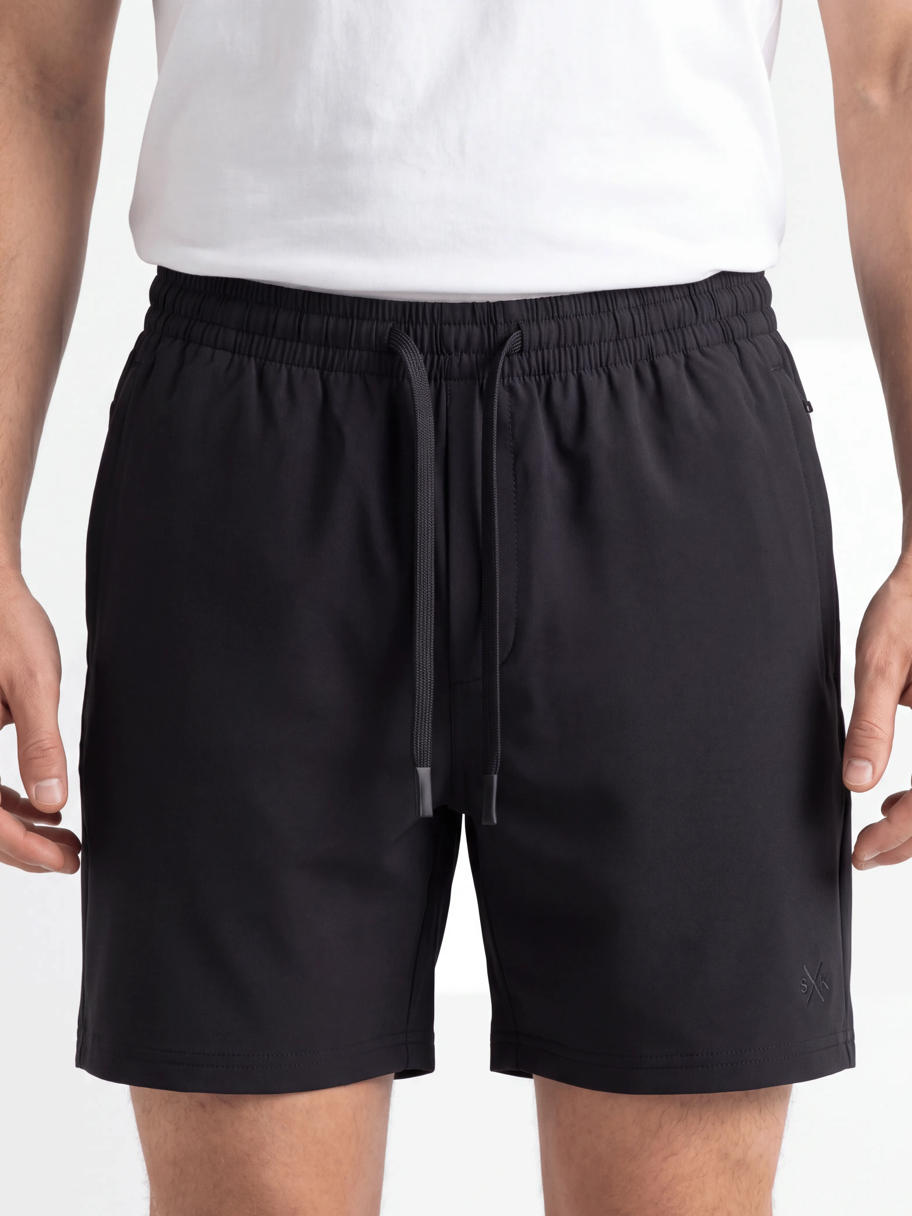 SHORT TECH EM POLIAMIDA C/ ELASTANO E BOLSO RETO