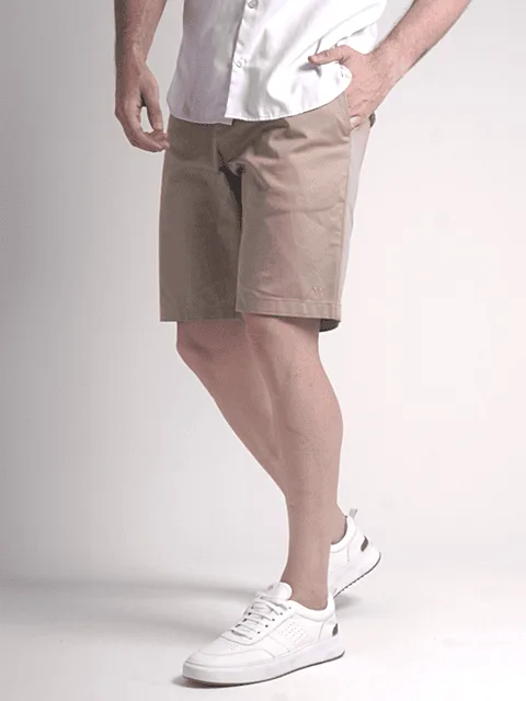 BERMUDA CASUAL BOLSO FACA E BOLSO EMBUTIDO EM SARJA C/ LYCRA