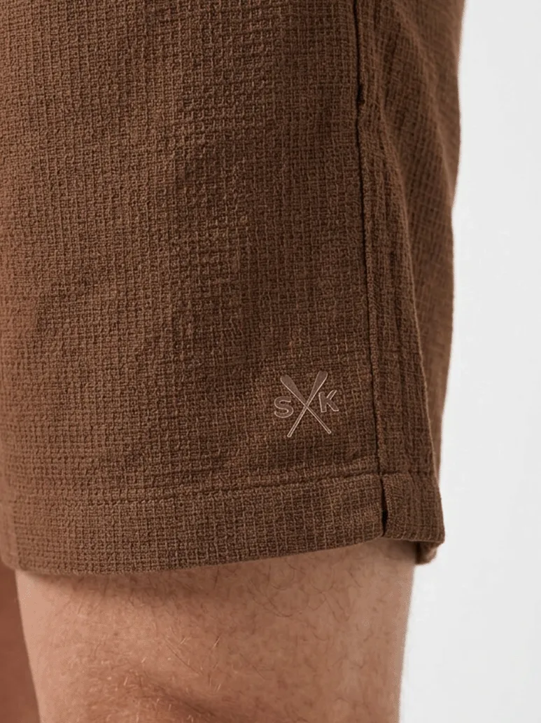SHORT CASUAL MAQUINETADO C/ CÓS DE ELÁSTICO