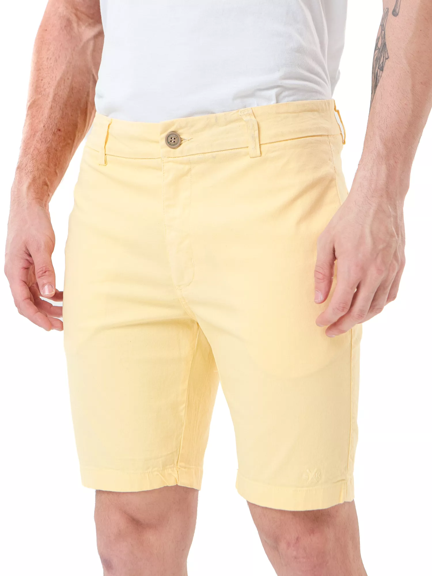 BERMUDA WEEKEND CASUAL C/ COMPOSE LISTRADO BOLSO RETO E LYCRA