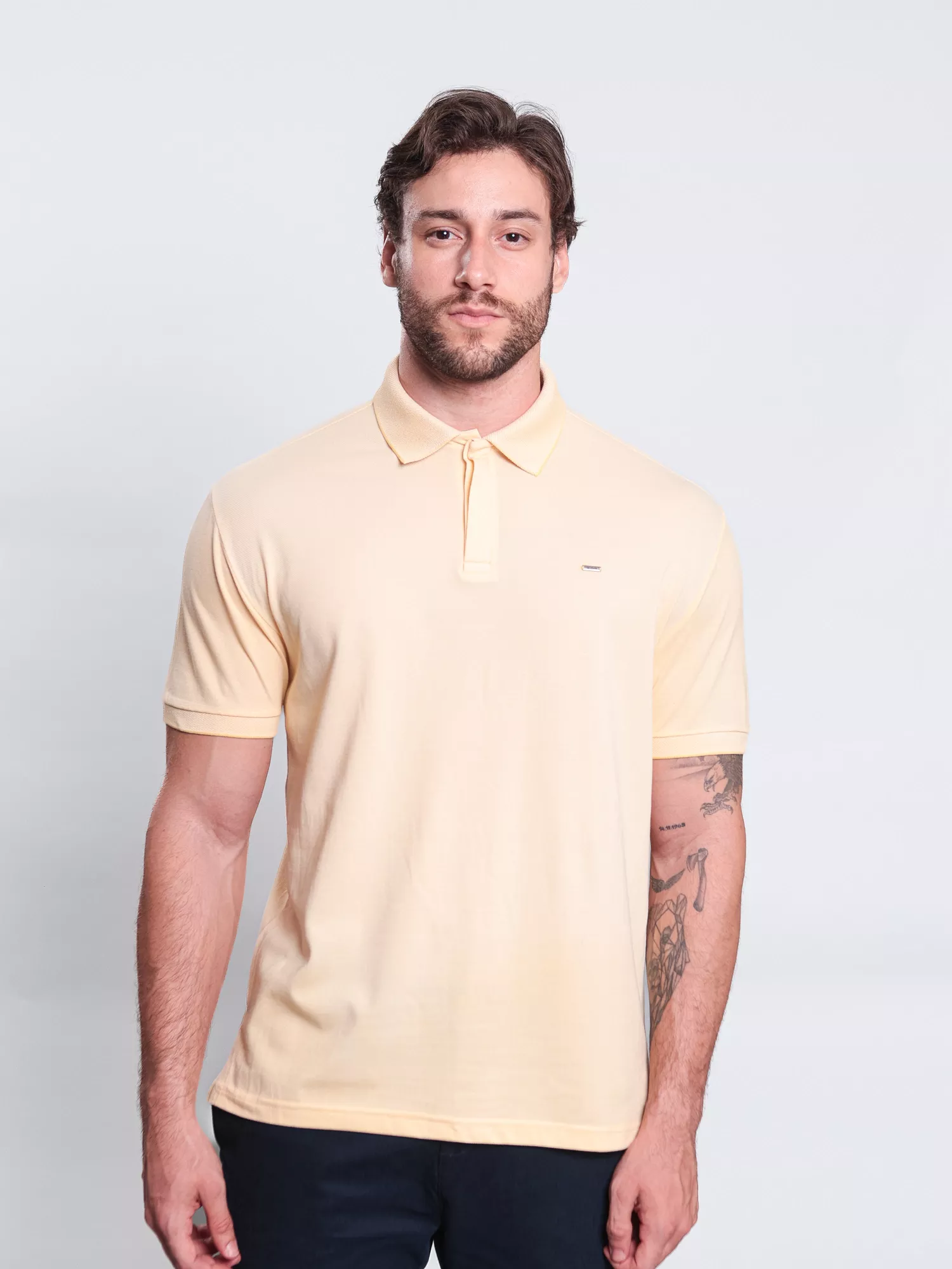 Amarelo